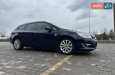 Универсал Opel Astra 2012 в 