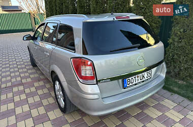 Универсал Opel Astra 2009 в 