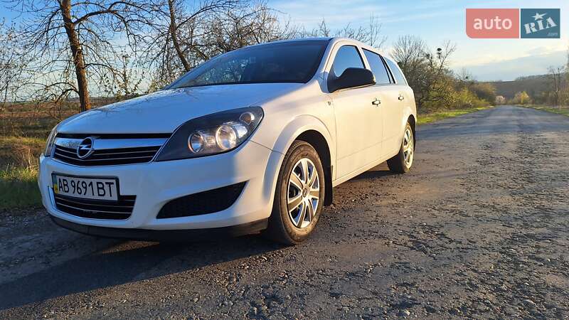 Opel Astra 2010