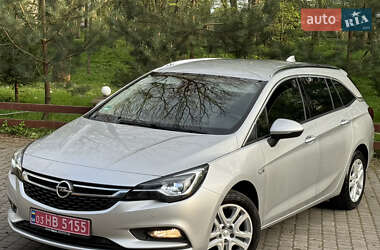 Универсал Opel Astra 2018 в 