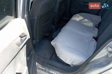 Хэтчбек Opel Astra 2004 в 