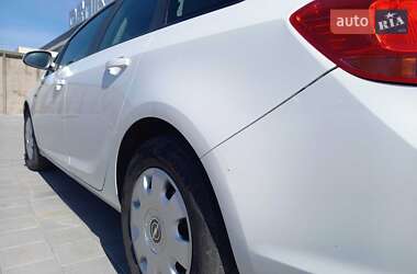 Универсал Opel Astra 2012 в 