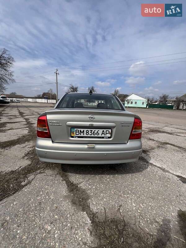 Седан Opel Astra 2006 в Прилуках
