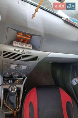 Універсал Opel Astra 2005 в 