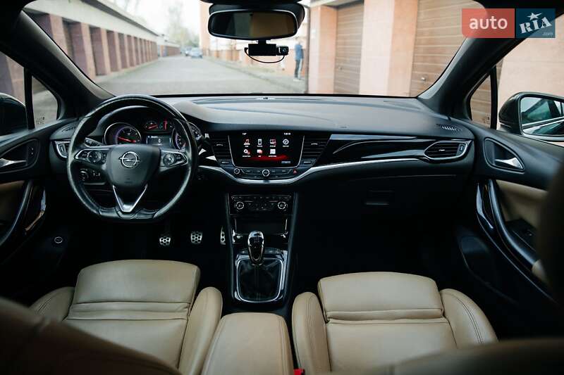 Универсал Opel Astra 2019 в 