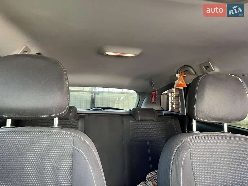 Универсал Opel Astra 2011 в Летичеве