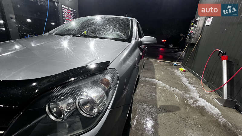 Хэтчбек Opel Astra 2004 в Калуше фото 15 Хэтчбек Opel Astra 2004 в Калуше