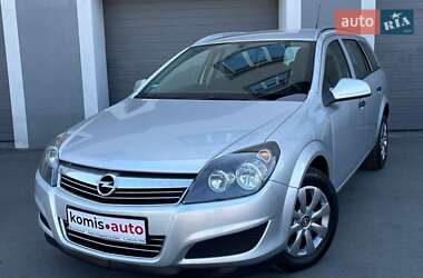 Универсал Opel Astra 2009 в 