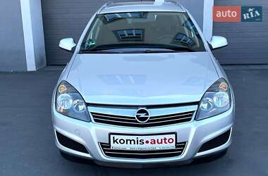 Универсал Opel Astra 2009 в 