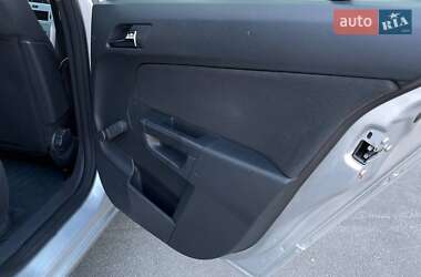 Универсал Opel Astra 2009 в 