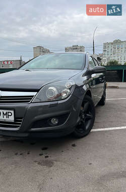 Универсал Opel Astra 2009 в 