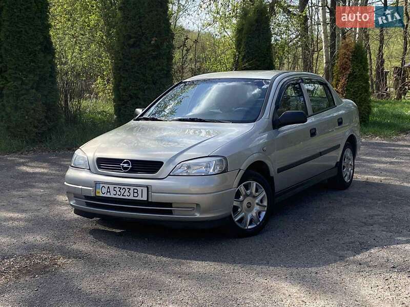 Седан Opel Astra 2007 в 