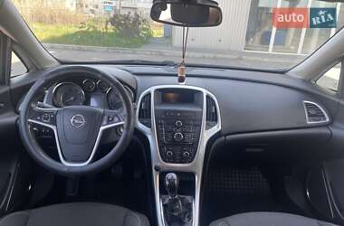Універсал Opel Astra 2011 в 