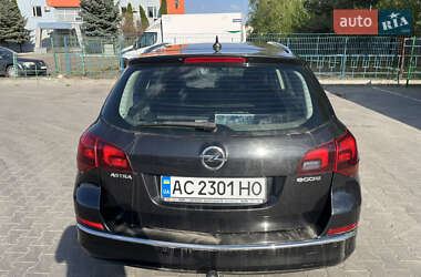 Универсал Opel Astra 2015 в 