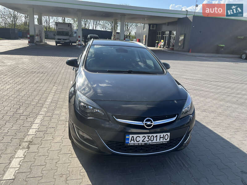 Универсал Opel Astra 2015 в 
