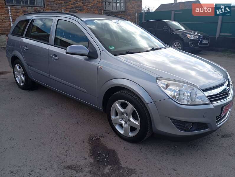 Універсал Opel Astra 2008 в Сумах