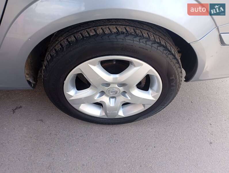 Універсал Opel Astra 2008 в Сумах