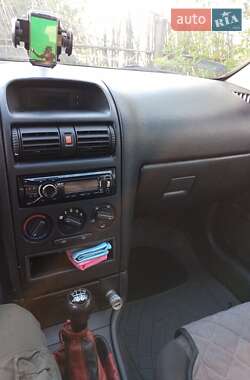 Универсал Opel Astra 1999 в 