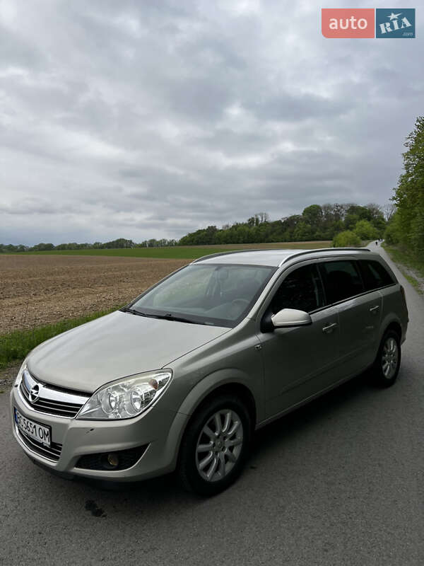 Универсал Opel Astra 2008 в Пустомытах