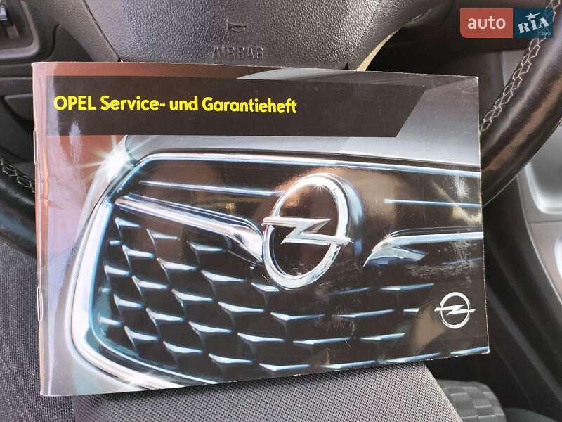 Універсал Opel Astra 2017 в Луцьку
