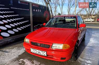 Хэтчбек Opel Astra 1996 в 