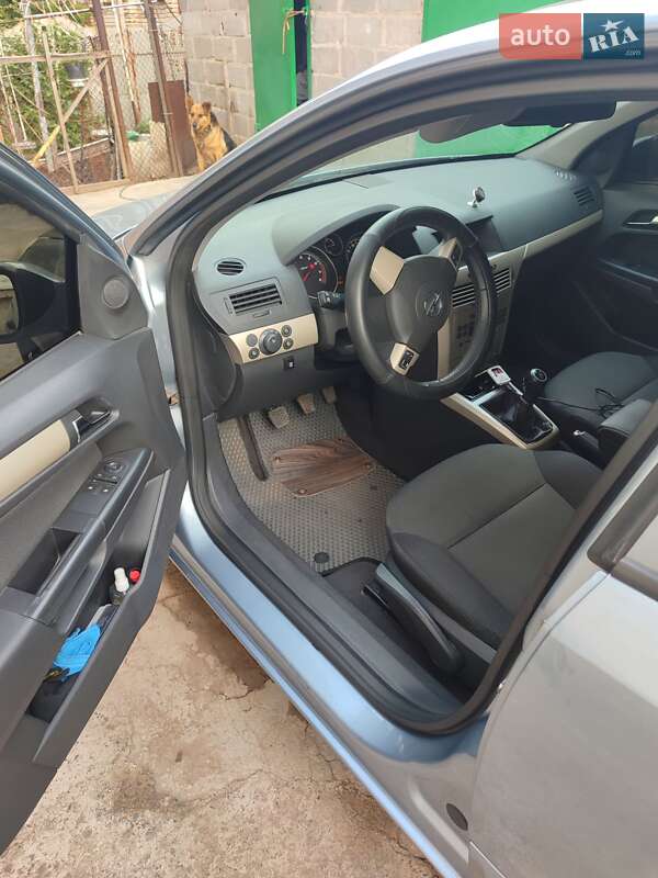 Opel Astra 2008