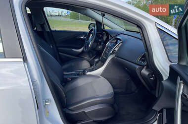 Хэтчбек Opel Astra 2010 в 
