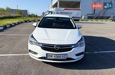 Универсал Opel Astra 2019 в Ровно