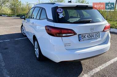 Универсал Opel Astra 2019 в Ровно