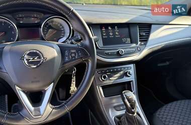 Универсал Opel Astra 2019 в Ровно