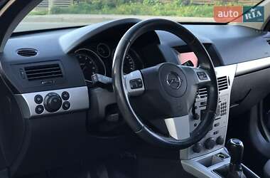 Универсал Opel Astra 2009 в 