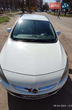 Универсал Opel Astra 2013 в 