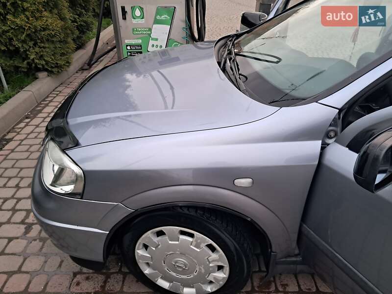 Седан Opel Astra 2006 в Ивано-Франковске