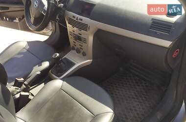 Универсал Opel Astra 2008 в 