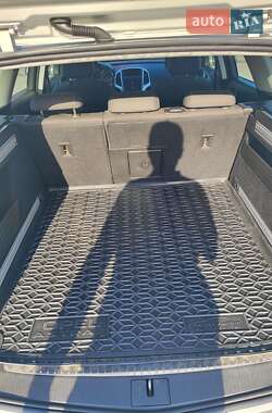 Универсал Opel Astra 2010 в 