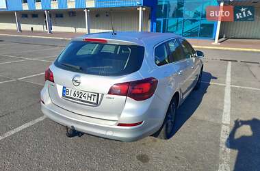 Универсал Opel Astra 2010 в 