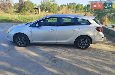 Универсал Opel Astra 2010 в 