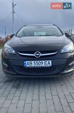 Універсал Opel Astra 2014 в Львові