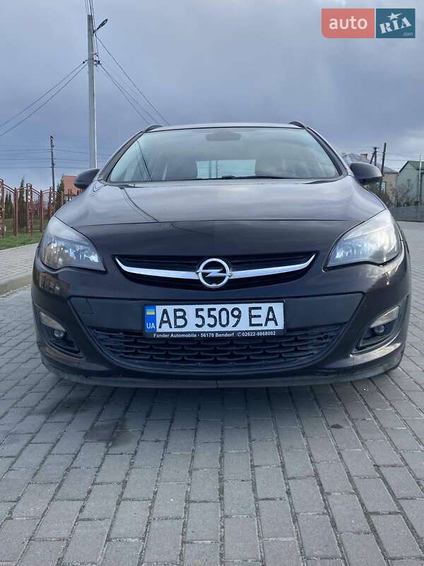 Универсал Opel Astra 2014 в 