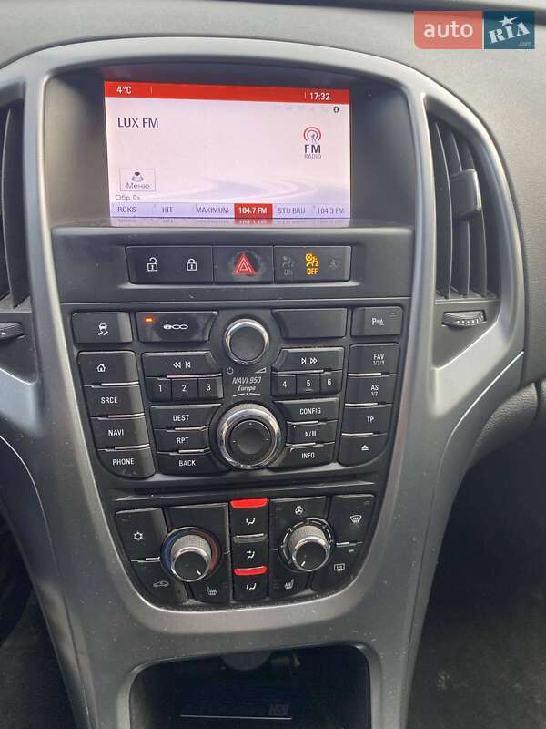Универсал Opel Astra 2014 в Львове