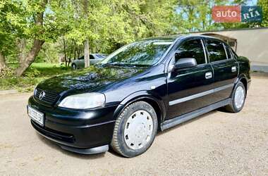 Седан Opel Astra 2008 в Харькове