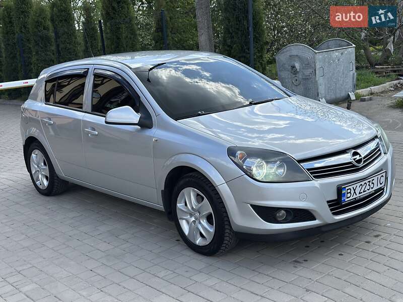 Хетчбек Opel Astra 2010 в Хмельницькому