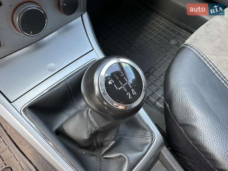 Хетчбек Opel Astra 2010 в Хмельницькому