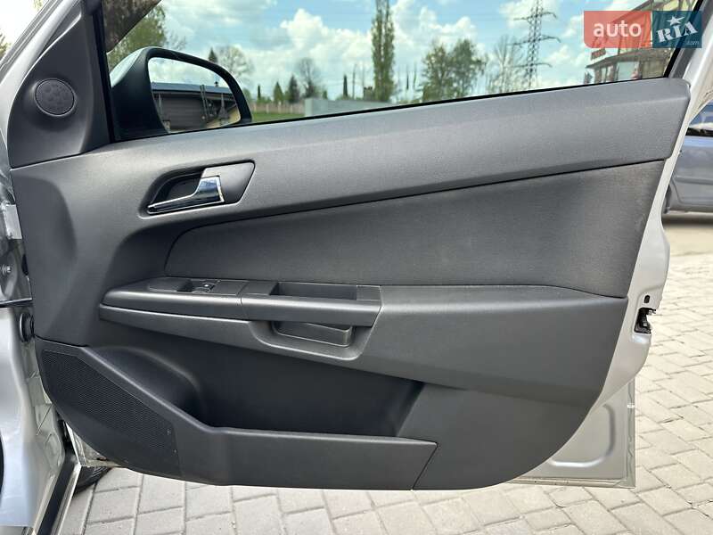 Хетчбек Opel Astra 2010 в Хмельницькому