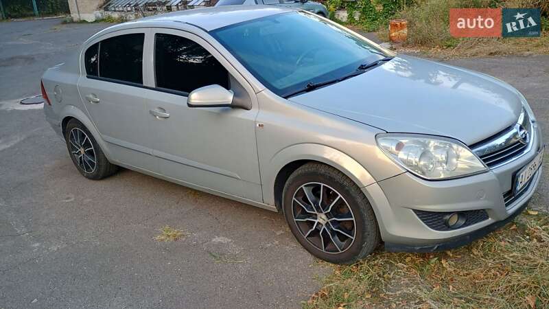Седан Opel Astra 2008 в Боярке