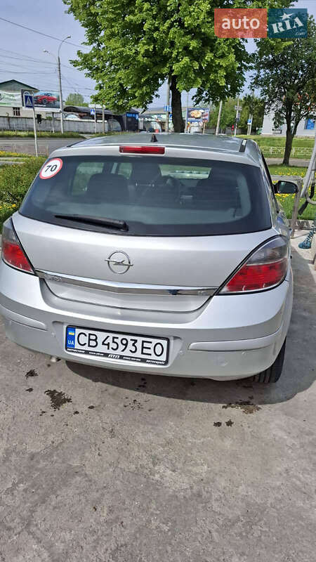 Хэтчбек Opel Astra 2007 в Чернигове фото 2 Хэтчбек Opel Astra 2007 в Чернигове