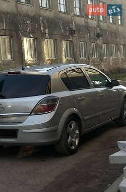 Хетчбек Opel Astra 2007 в Тернополі