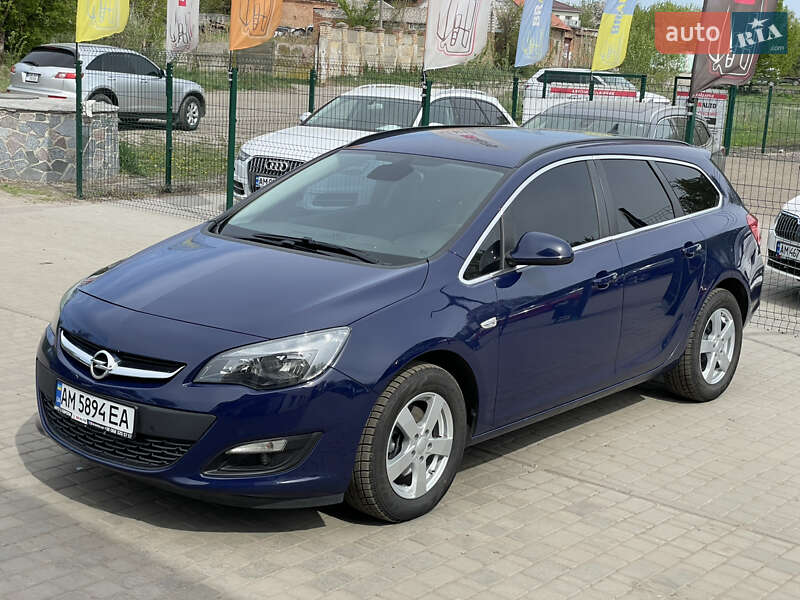 Универсал Opel Astra 2015 в Бердичеве