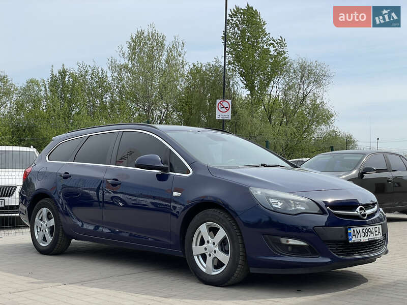 Универсал Opel Astra 2015 в Бердичеве