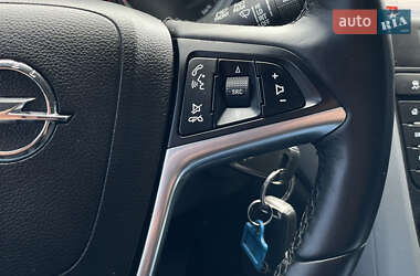 Универсал Opel Astra 2015 в 